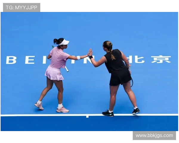 中网赛场埃拉尼保利尼女双强势前进距离成功卫冕仅剩最后一场挑战