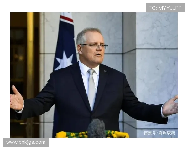 乔治参与五对五训练进展良好复出时间仍需进一步观察 乔治参与五对五训练进展良好复出时间仍需进一步观察