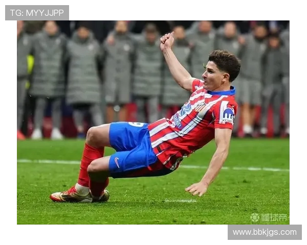 马竞因球迷种族歧视和投掷杂物被欧足联罚款四万欧元