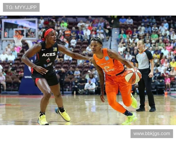 太阳队逆袭崛起近八场比赛豪取七胜一负稳居西部第六 太阳队逆袭崛起近八场比赛豪取七胜一负稳居西部第六